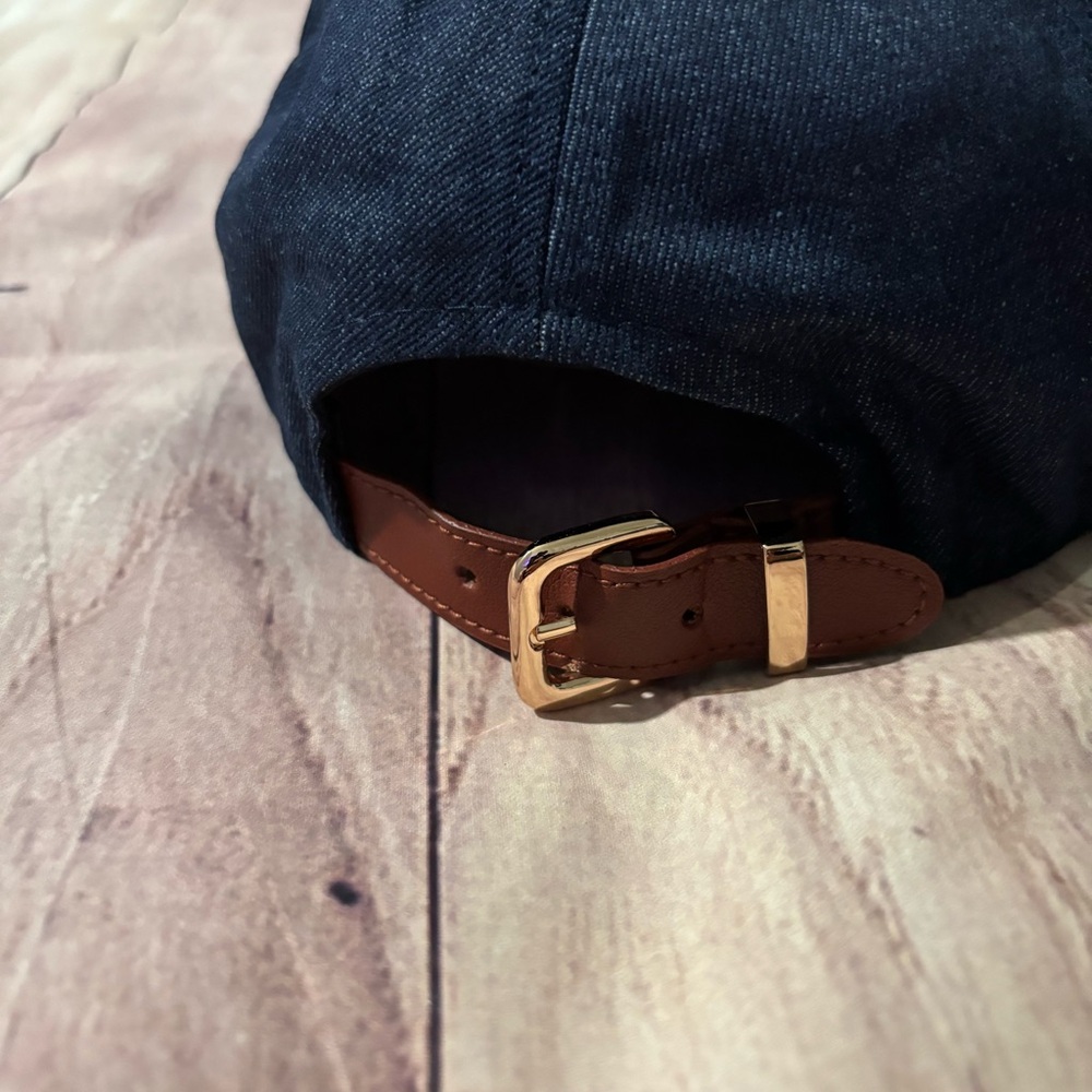 Miu Miu denim baseball cap with an embroidered logo - Picture 4 of 5